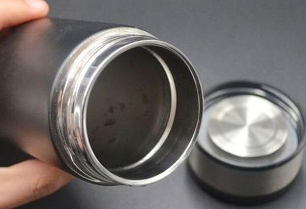 新買(mǎi)的保溫杯如何去除異味?超實(shí)用清洗方法大公開(kāi)!