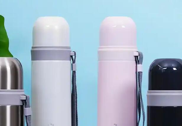 為什么保溫杯不適合盛裝酸性飲品?