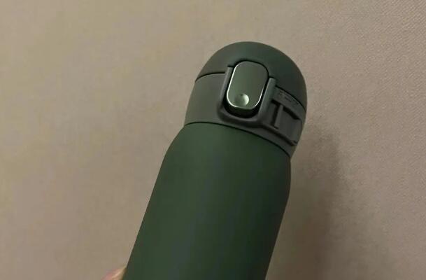 不銹鋼真空保溫杯多少錢?保溫杯材質決定其價格